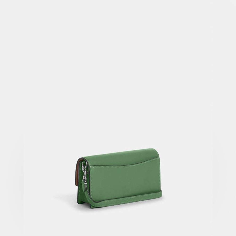Coach Eliza Flap Crossbody/Clutch, like new R$298 - Picture 6 of 16
